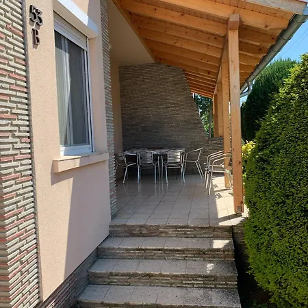 Vilma Balaton Apartmanhaz *
