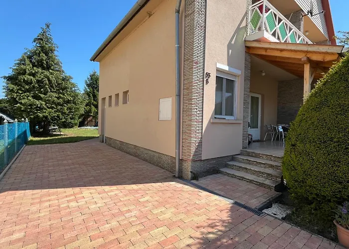 Apartment Vilma Balaton Apartmanhaz Balatonmariafurdo