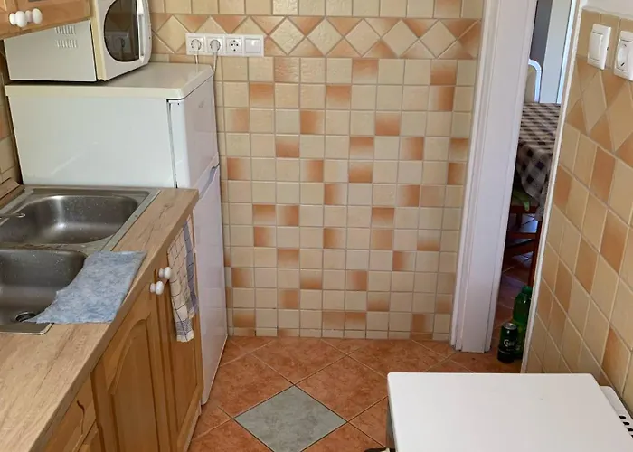 Apartment Vilma Balaton Apartmanhaz Balatonmariafurdo