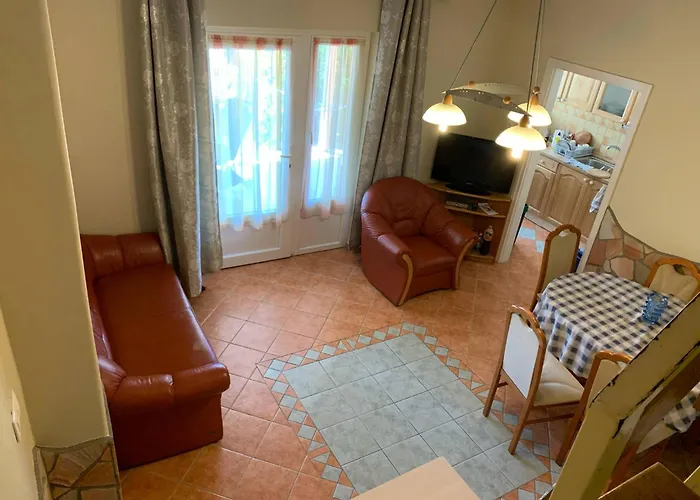 Vilma Balaton Apartmanhaz Balatonmariafurdo