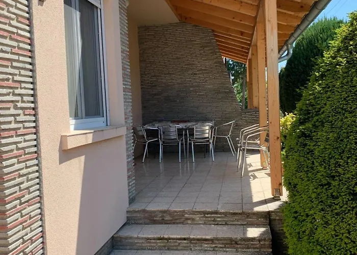 Vilma Balaton Apartmanhaz *
