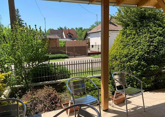 Vilma Balaton Apartmanhaz * Balatonmariafurdo